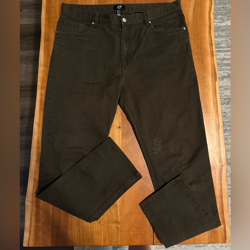 Men's Dark Brown Jeans - Classic Fit